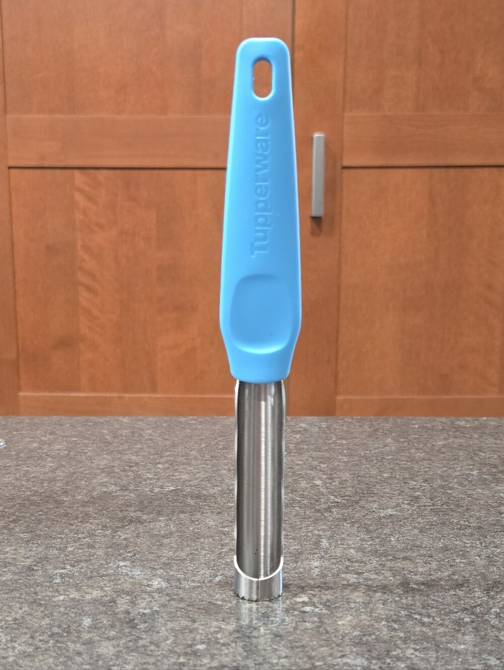 Tupperware Apple Corer - Picture 1 of 4